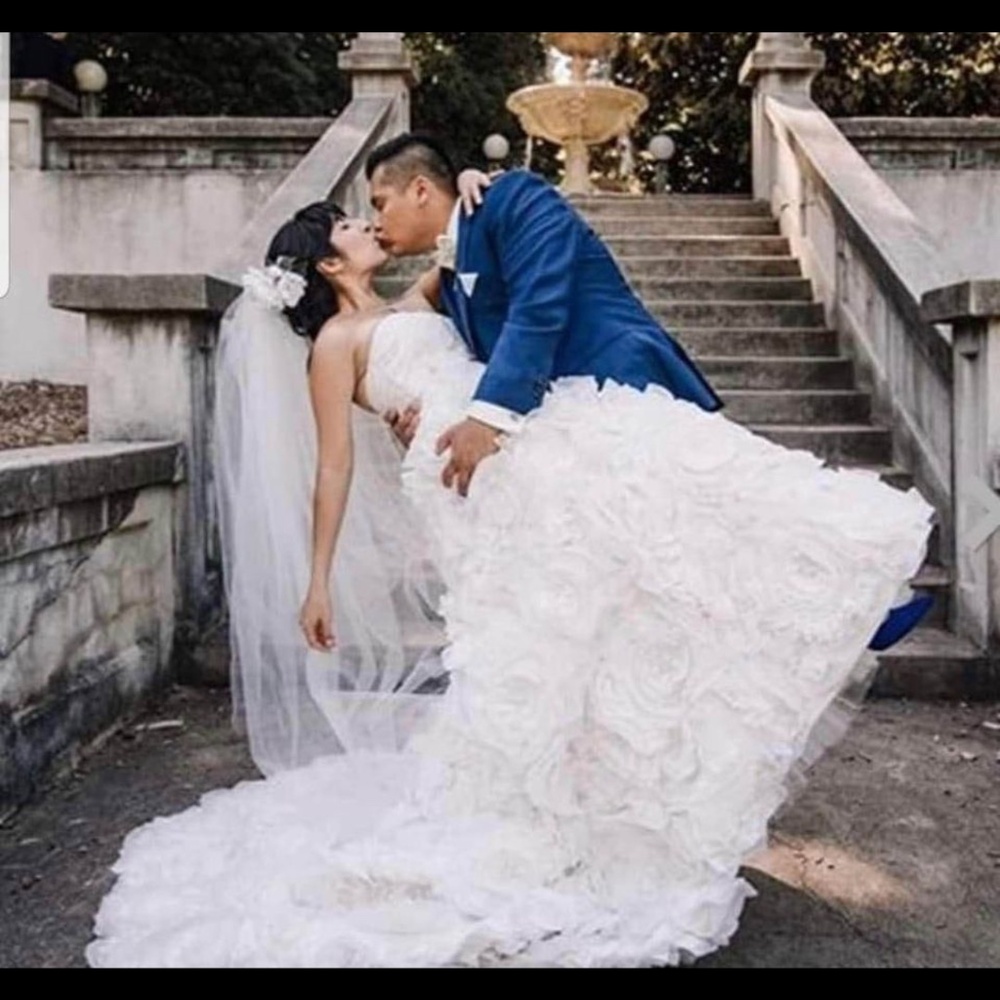 Wedding dress